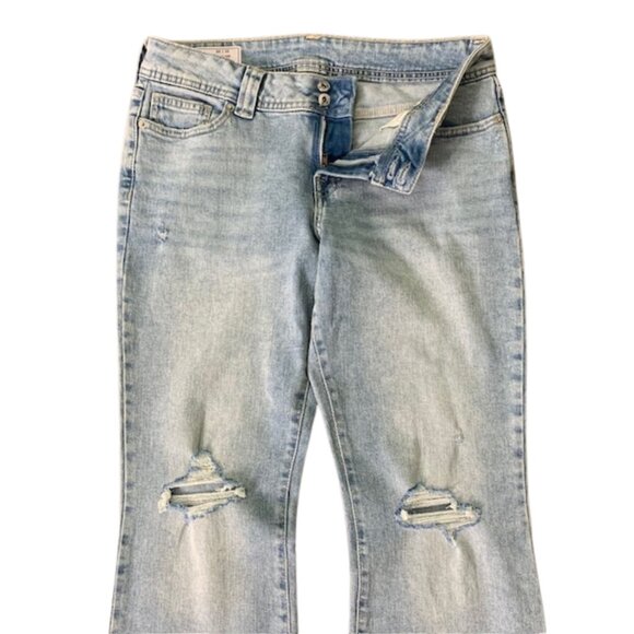 GAP Y2K Low Rise Flare Jeans in Light Blue Destructed, SIZE 30/10 - Picture 5 of 11